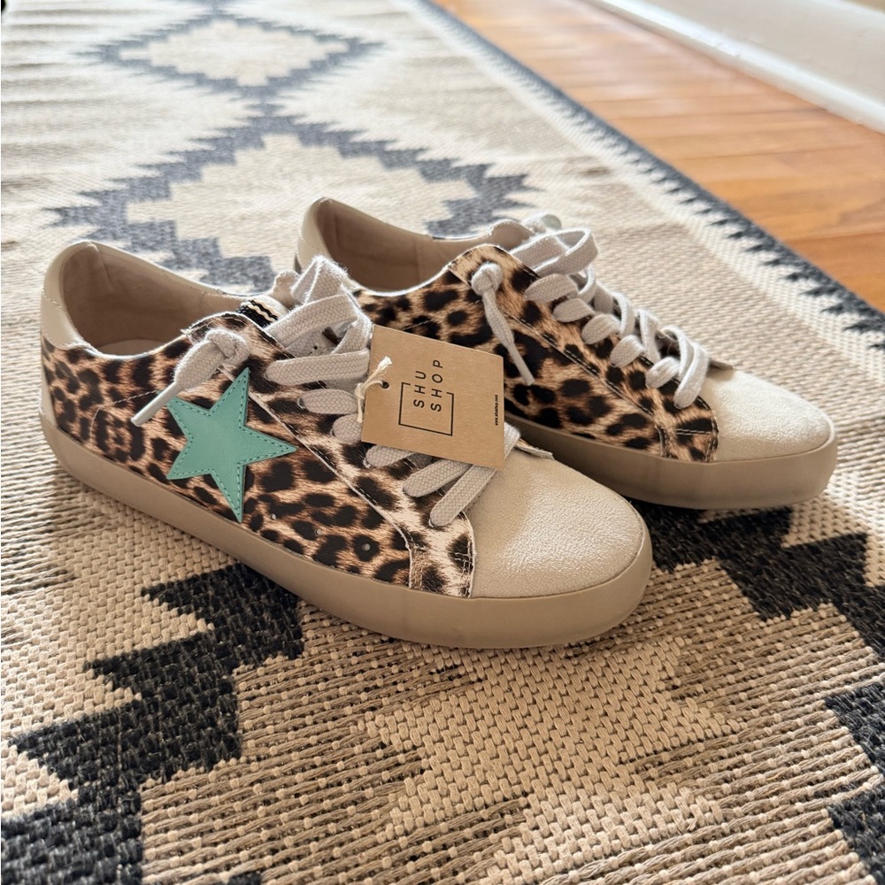 ShuShop Leopard Print Sneakers with Mint Star and Beige Accents